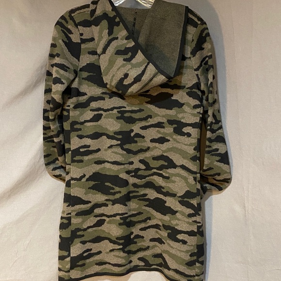Rachel Zoe Olive Green Camouflage Knit Cardigan with hood and pockets - Picture 3 of 3